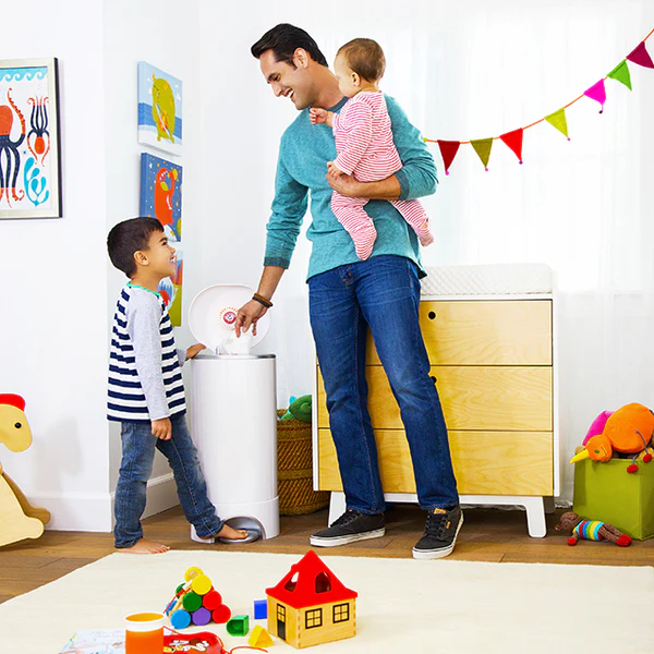 279-step-diaper-pail-4.webp Step™ Diaper Pail