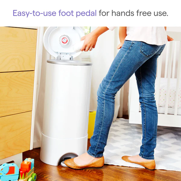279-step-diaper-pail-5.webp Step™ Diaper Pail